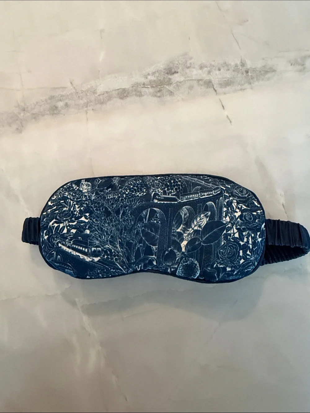 L’Occitane Sleep Mask
